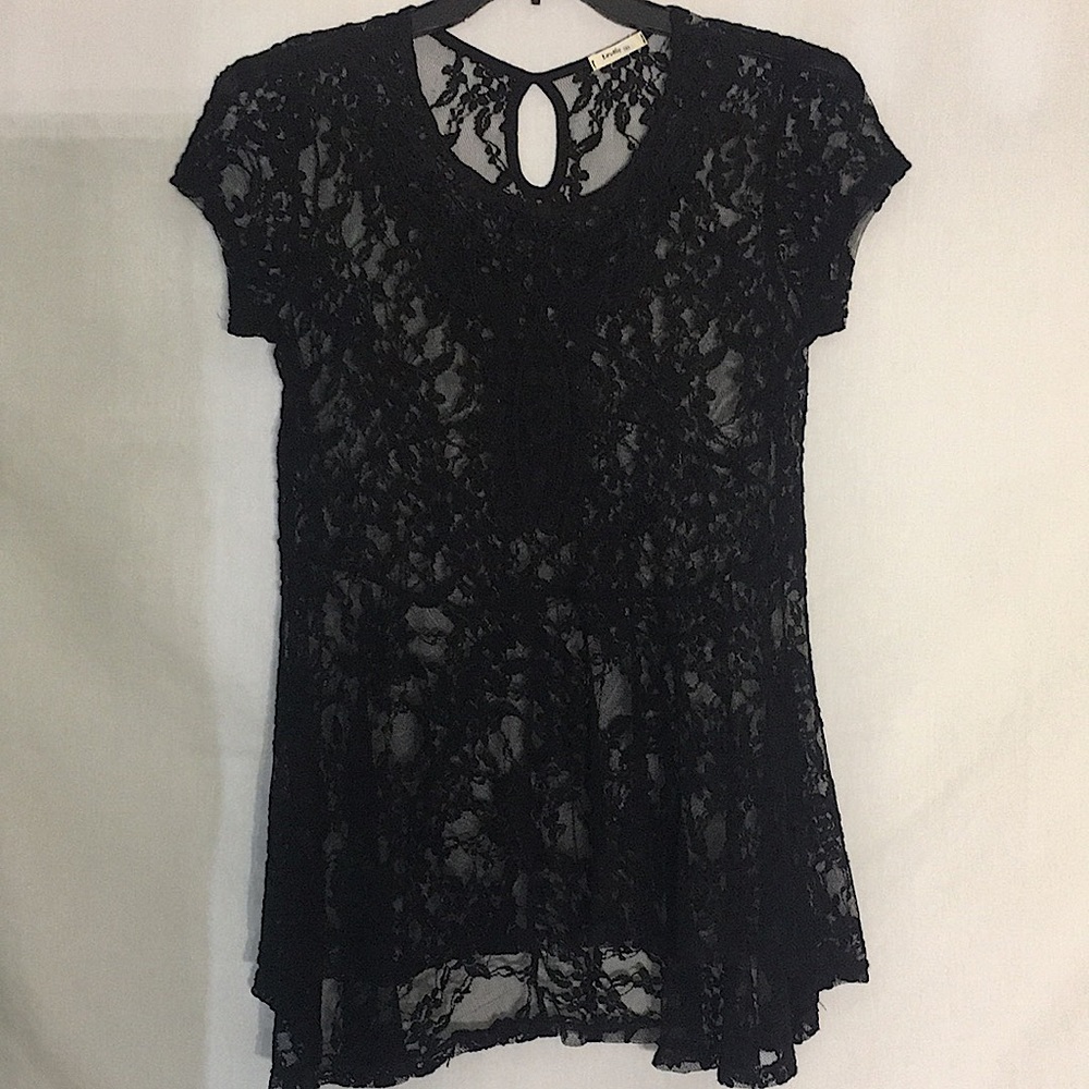 Lovely 153 women’s Lace top.